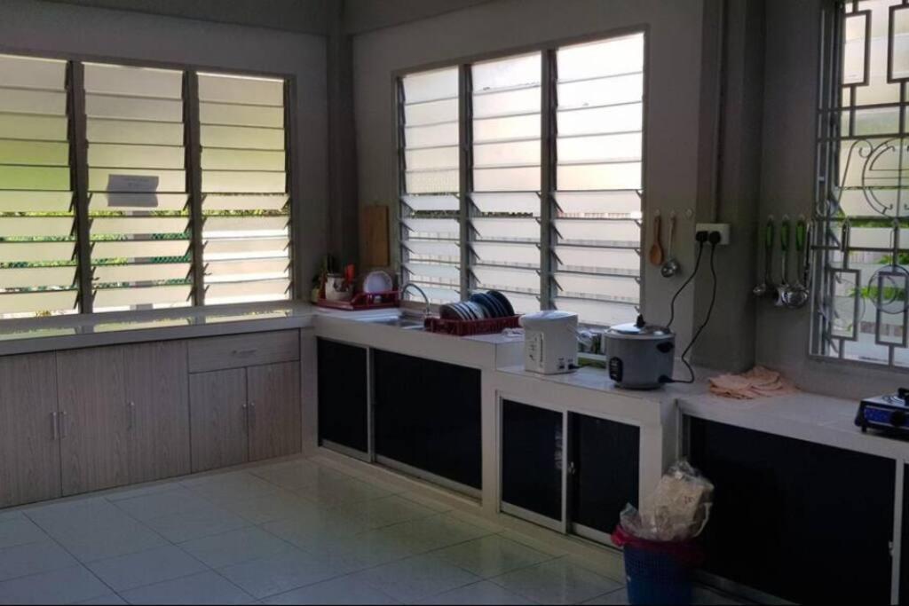 J & I Homestay Sibu Exterior foto